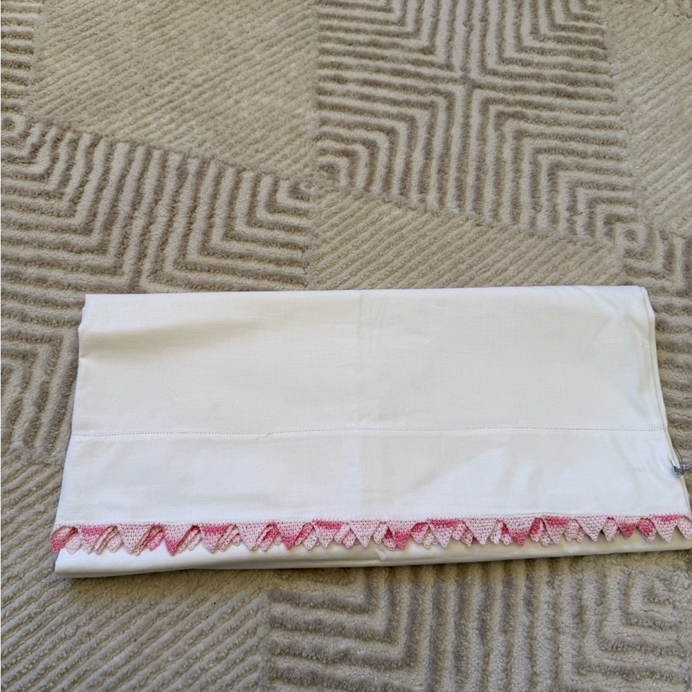 Vintage Cream Pillowcase with Pink Trim Set Of 2